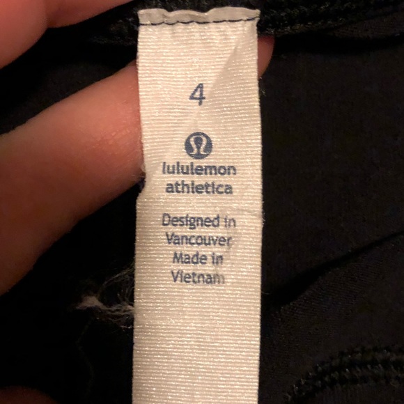 Lululemon size 4 new without tag - Picture 2 of 6